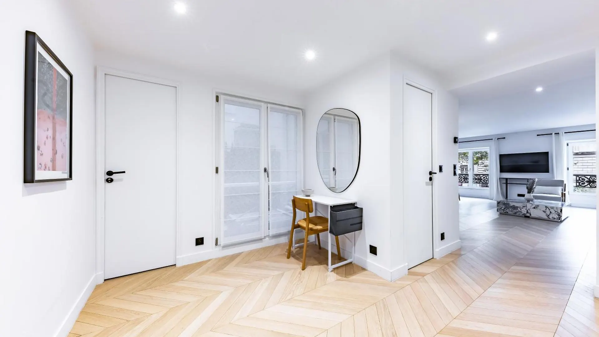 Brand New 3 Bedrooms Facing Madeleine/st Honore Paris