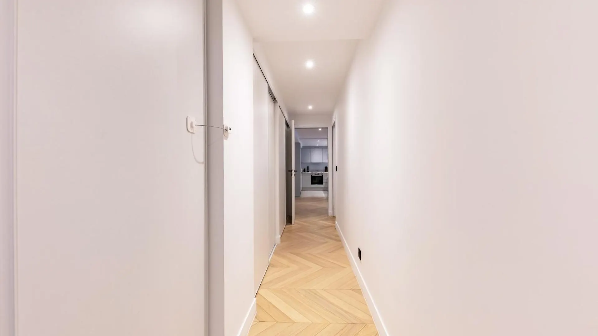 Apartment Brand New 3 Bedrooms Facing Madeleine/st Honore