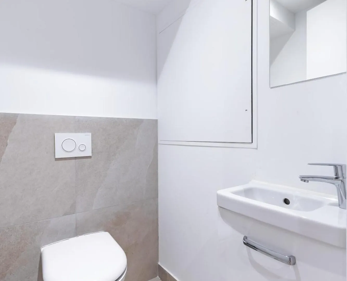 Apartment Brand New 3 Bedrooms Facing Madeleine/st Honore *
